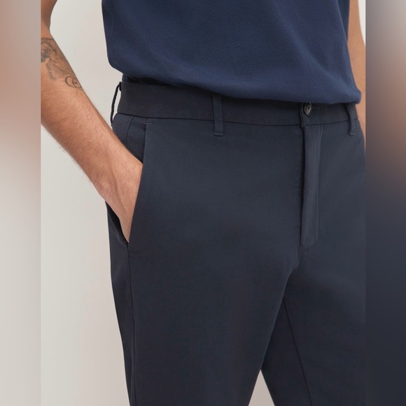 Everlane The Performance Chino Pants Slim Fit In Navy | Uniform - Picture 3 of 6